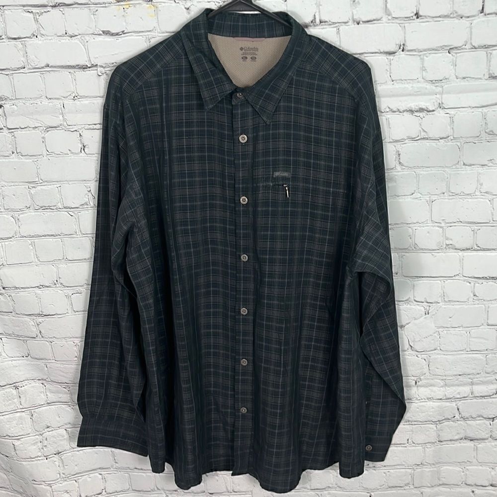 Columbia Sportswear Men’s Premium Long Sleeve Buttoned Flannel  - Large